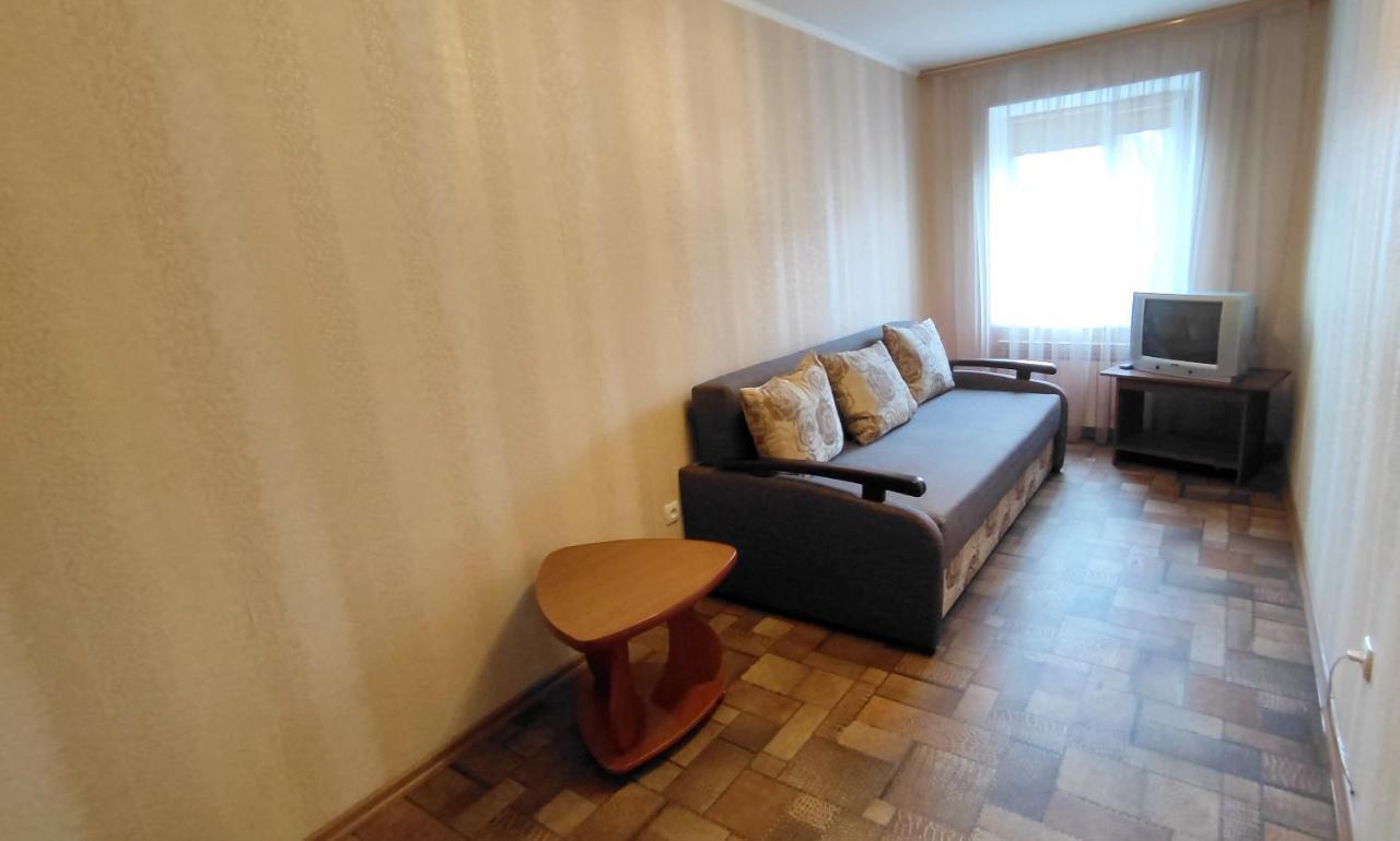 Двухкомнатные Апартаменты Центр Mystetsʹka 3 Kr Apartments Krywyj Rih Exterior foto