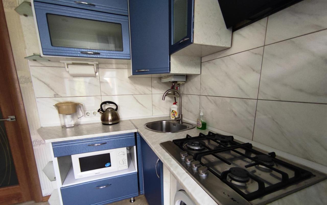 Двухкомнатные Апартаменты Центр Mystetsʹka 3 Kr Apartments Krywyj Rih Exterior foto