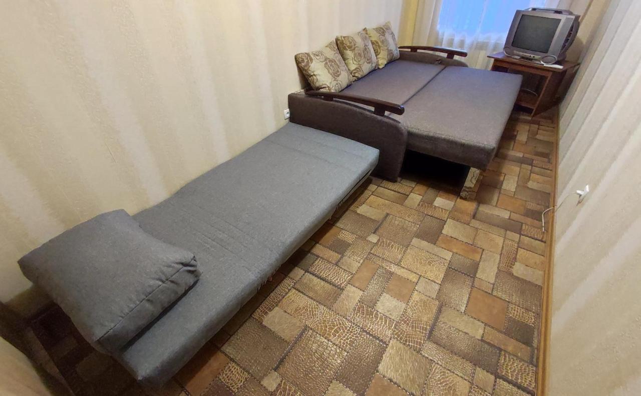 Двухкомнатные Апартаменты Центр Mystetsʹka 3 Kr Apartments Krywyj Rih Exterior foto